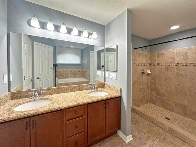 Building Photo - 3051 Golden Eagle Wy