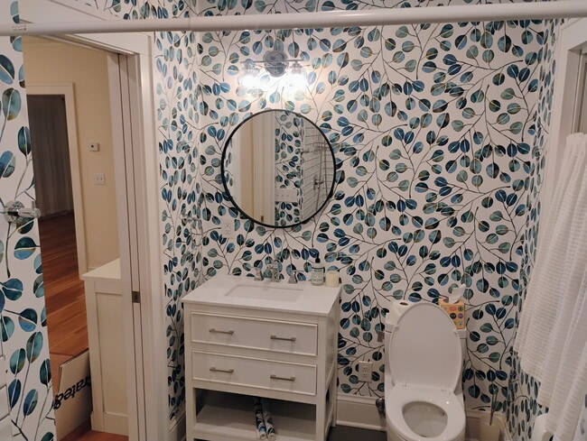 Building Photo - 1218 W 50th St