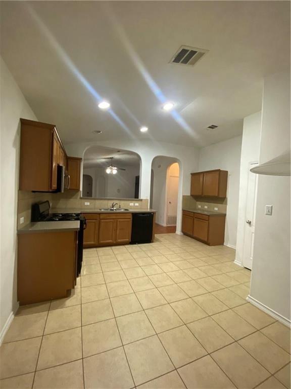 Building Photo - 3400 Barksdale Dr