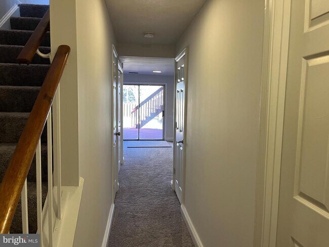 Building Photo - 10503 Greta Lynn Ct