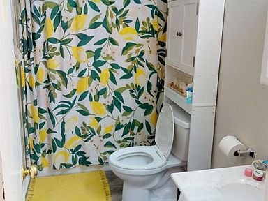 Building Photo - 832 N California St