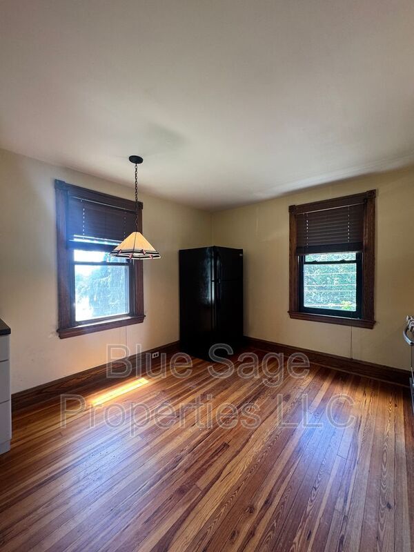 Building Photo - 225 Burmont Rd
