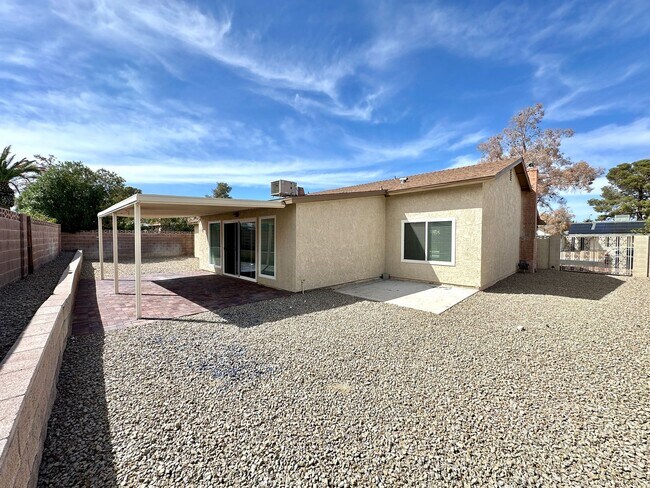 Building Photo - Foothill Villages