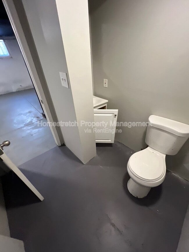 Building Photo - 7014 Edison Ave