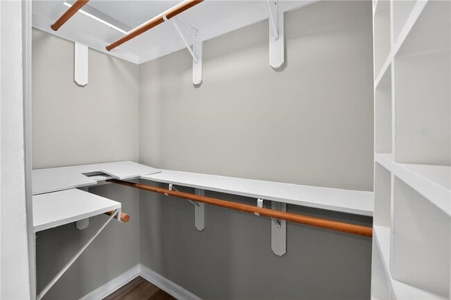 Building Photo - 2161 Peachtree Rd