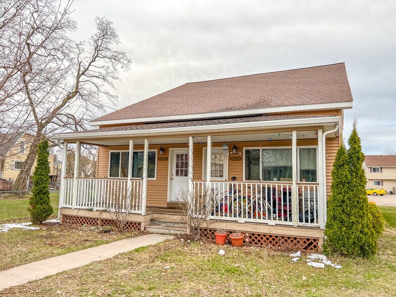 Primary Photo - 2216 Longyear Ave