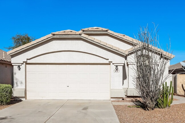 Building Photo - 672 E Lovegrass Dr