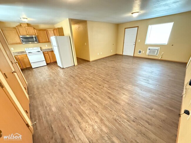 Building Photo - 1215 Arkansas Ave