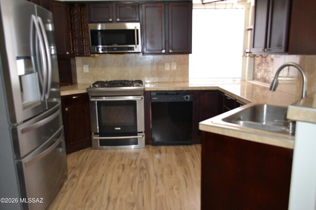Building Photo - 3270 W Capistrano Rd