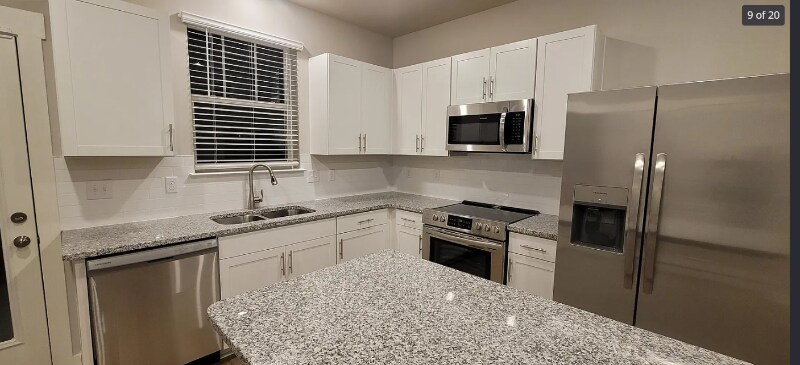 Building Photo - 1778 Frodo Wy