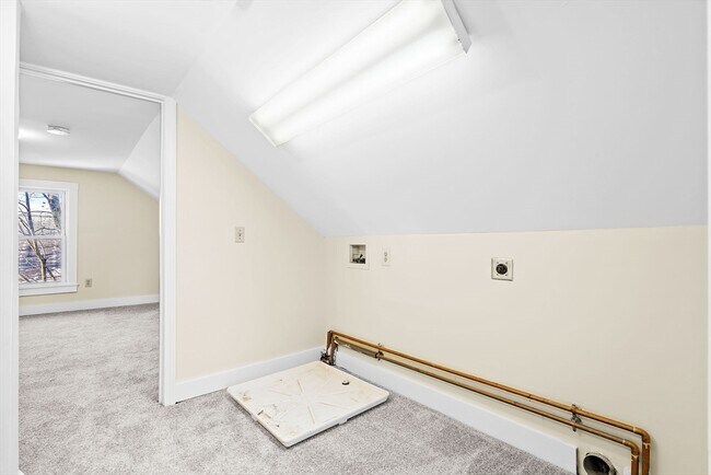 Building Photo - 78 Essex St