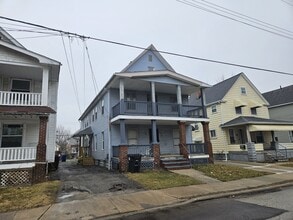 Building Photo - 2059 W 105th St