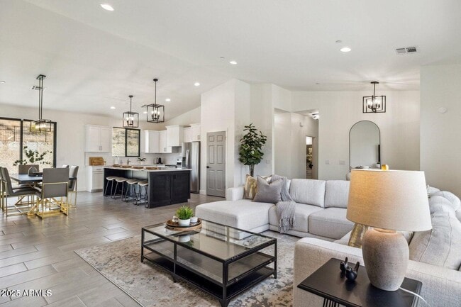 Building Photo - 16710 E Trevino Dr