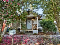 Building Photo - Adorable, fully updated 1-bdr/1-bath Milwa...