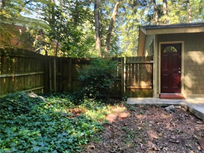 Building Photo - 1009 Verdi Way