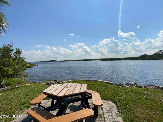 Building Photo - 23 N Ocean Palm Villas