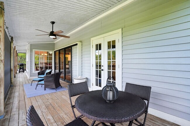 Building Photo - 1679 Serenity Ln