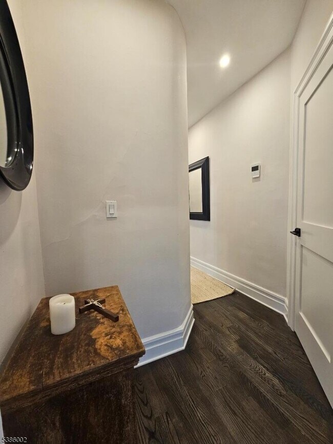 Building Photo - 30 The Crescent