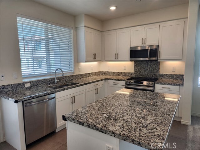 Building Photo - 2408 Villena Way