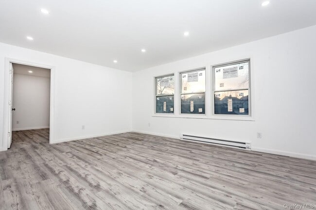 Building Photo - 300 Highland Ave