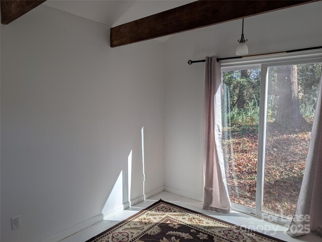 Building Photo - 20114 Washam St