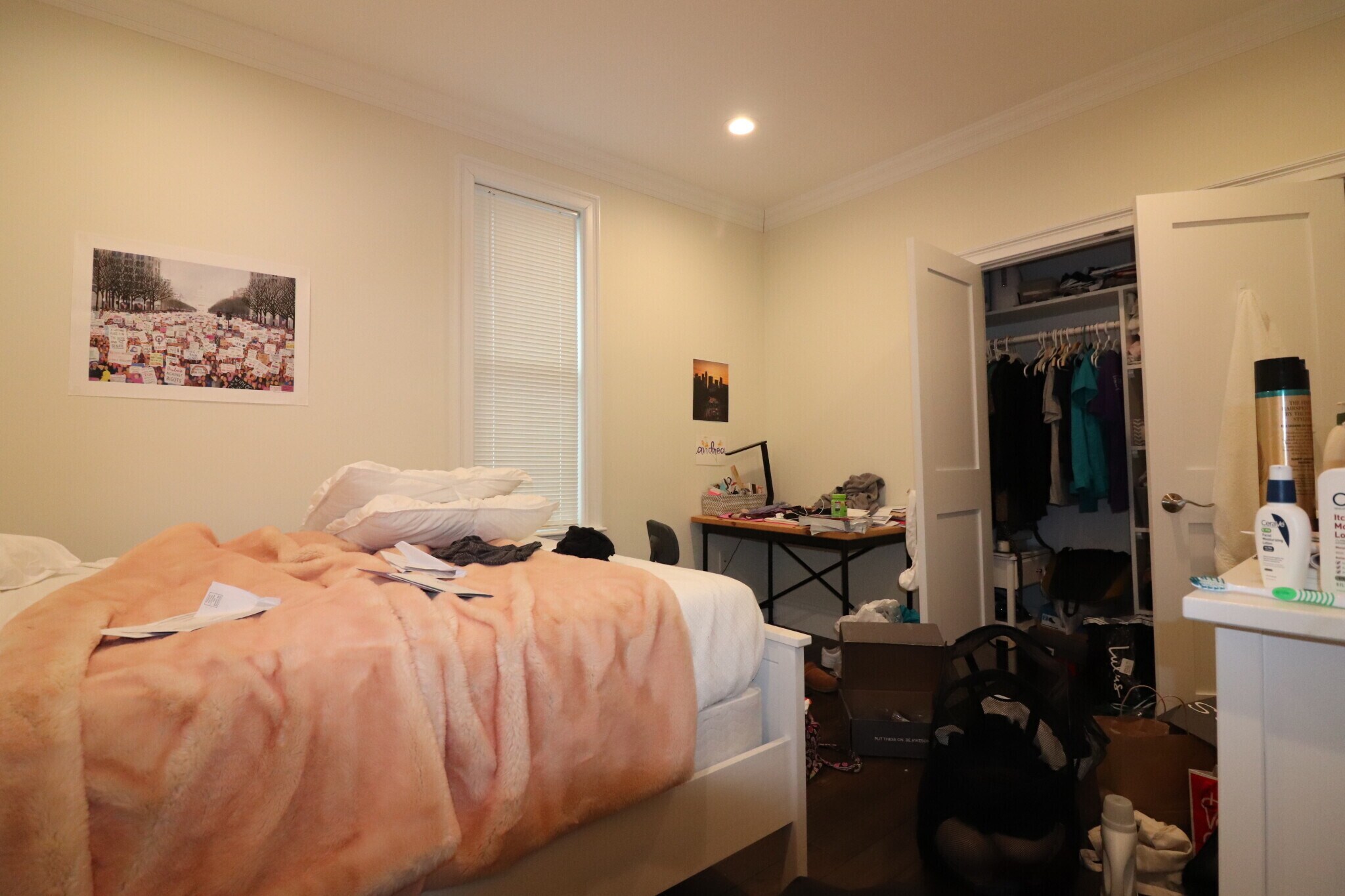 Building Photo - 140 Minden St