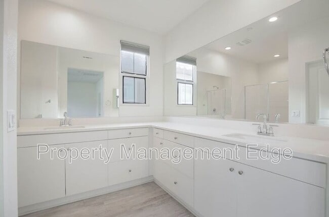Building Photo - 4104 Vela Wy