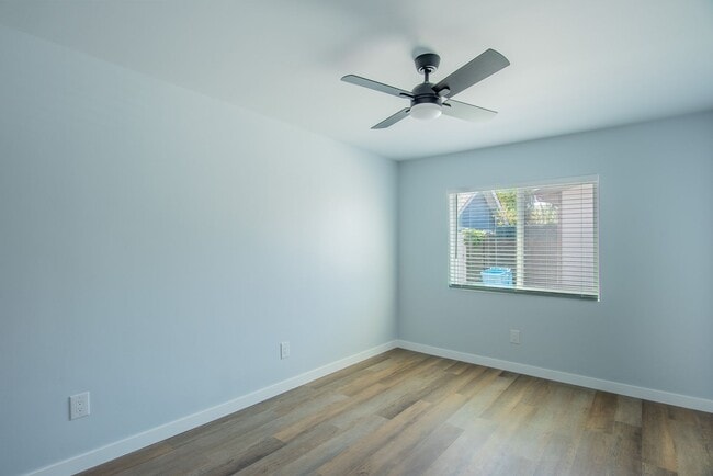 Building Photo - 4826 33rd St