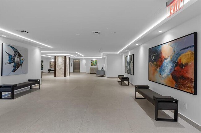 Building Photo - 777 Bayshore Dr