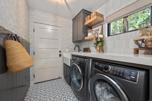 Building Photo - 3810 Adair Way