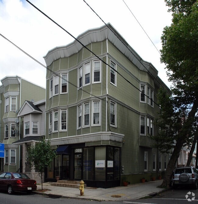 Building Photo - 339 Lafayette St