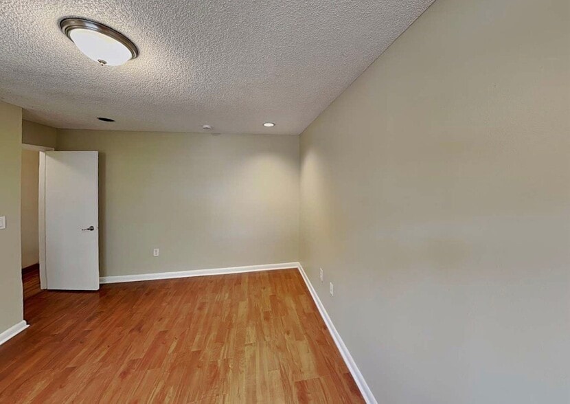 Building Photo - 8214 NW 192nd Terrace