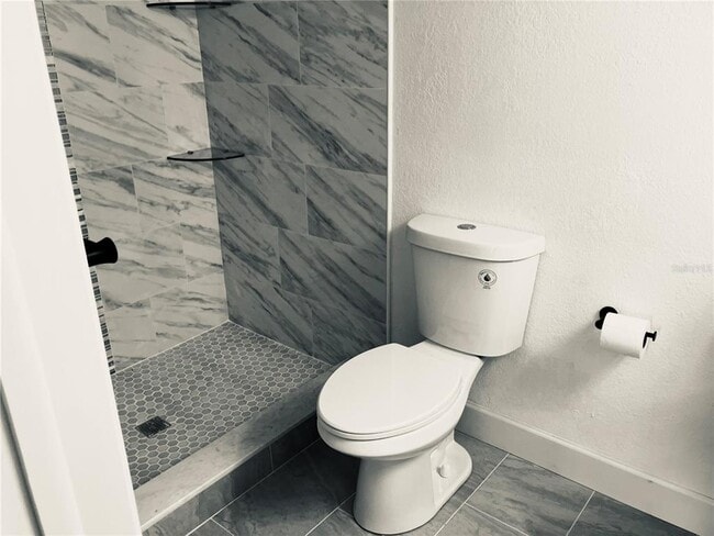 Building Photo - 2333 Feather Sound Dr