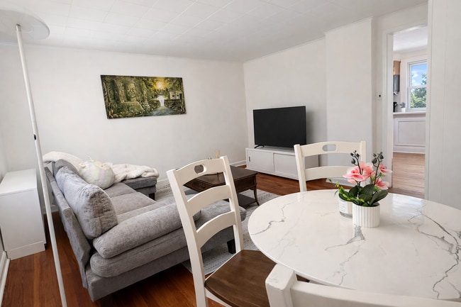 Building Photo - 131 Livingston Ave