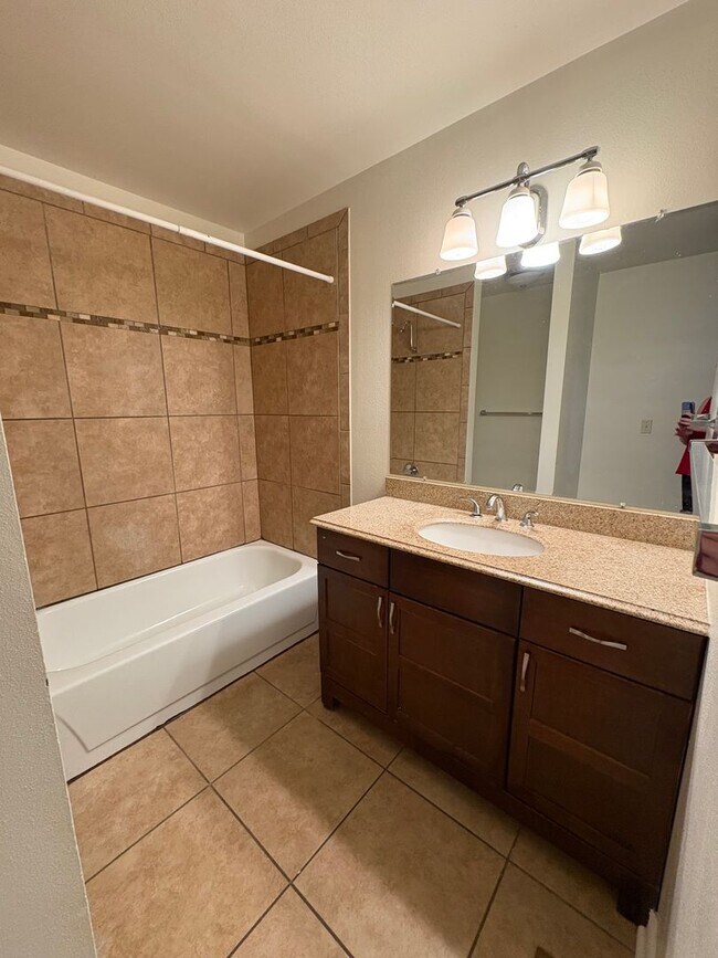 Building Photo - Amazing 1 Level Home in popular Southwest ...