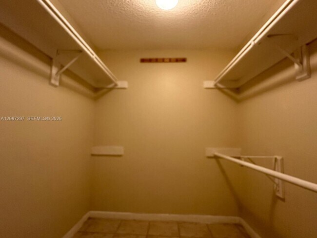 Building Photo - 8730 SW 133rd Avenue Rd