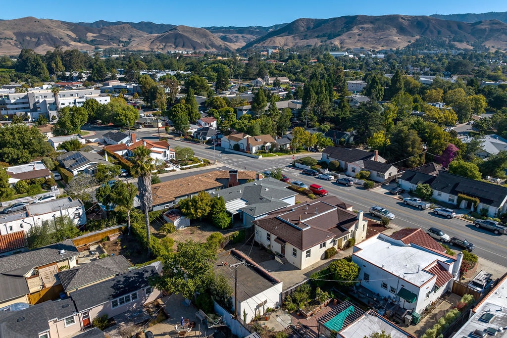 Building Photo - 59 Chorro St
