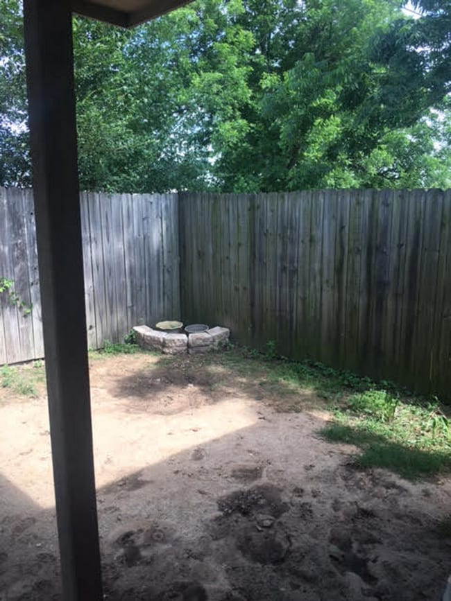 Building Photo - 360 Anderson Rd