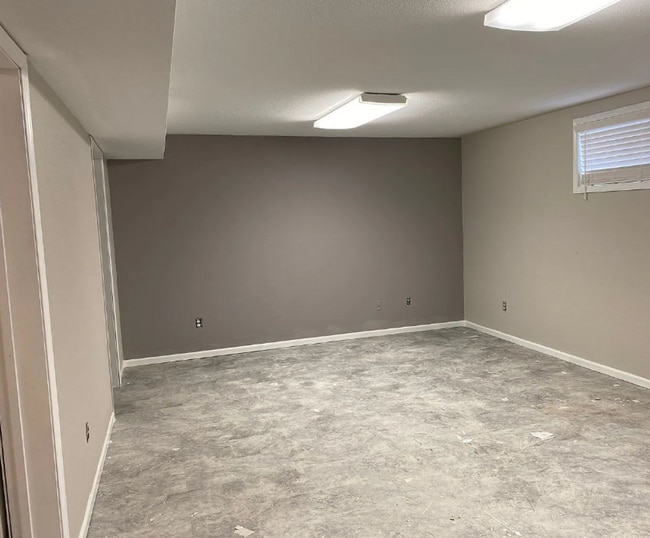 Building Photo - Comfort & Convenience in West Greeley