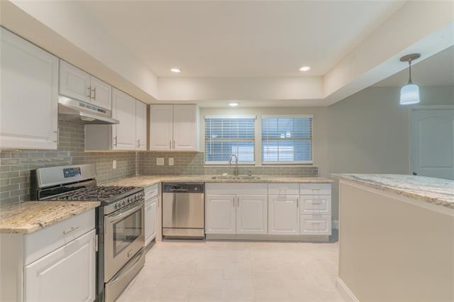Building Photo - 3437 Knoll Point Dr