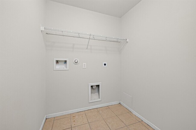 Building Photo - 17230 Hollow Sands Ct