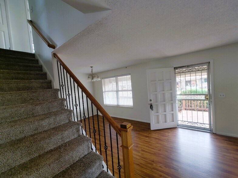 Building Photo - 8205 Ingalls Cir