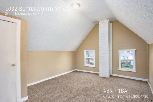 Building Photo - 1032 Butterworth St SW