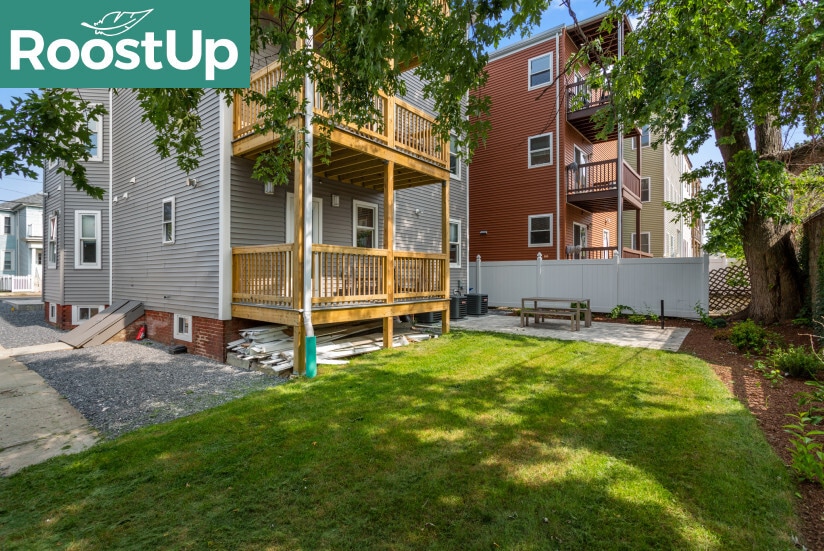 Building Photo - Furnished Bedroom with Private Bath in East Boston