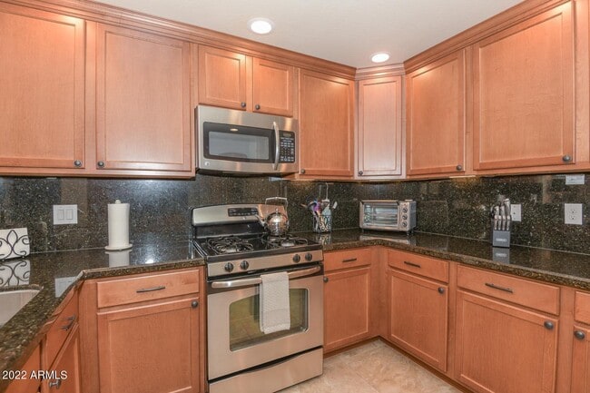 Building Photo - 21320 N 56th St