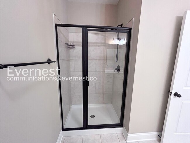 Building Photo - Spacious 3 Bed, 2.5 Bath Town Home with Garage and Patio | Pet Friendly | Available Now!