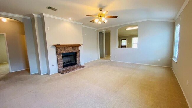 Building Photo - 207 Golden Gate Dr
