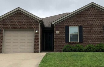 Building Photo - 700 Chatham Ct