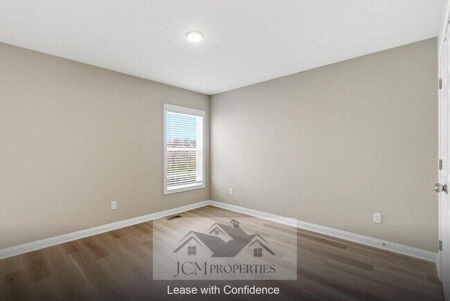 Building Photo - 112 Lambert Fld