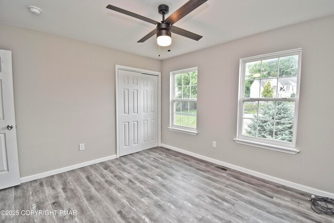 Building Photo - 557 Marco Way